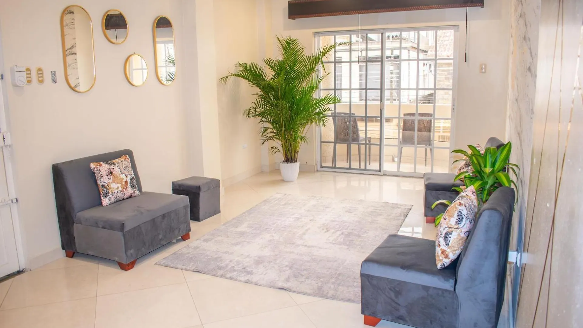 Dr House Hospedaje Postoperatorio & Casa De Recueperacion Guayaquil Homestay