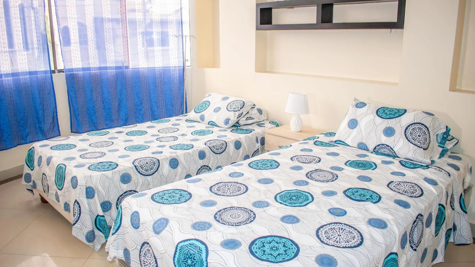 Dr House Hospedaje Postoperatorio & Casa De Recueperacion Гуаякиль